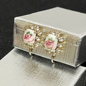 Vintage Gold Tone Victorian Guilloche Style Screw On Earrings